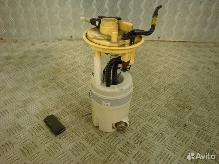 Насос топливный Mitsubishi Colt 1,3 бензин