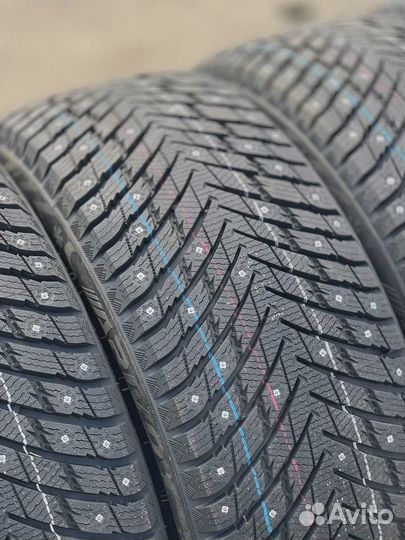 Arivo Ice Claw ARW7 255/35 R19