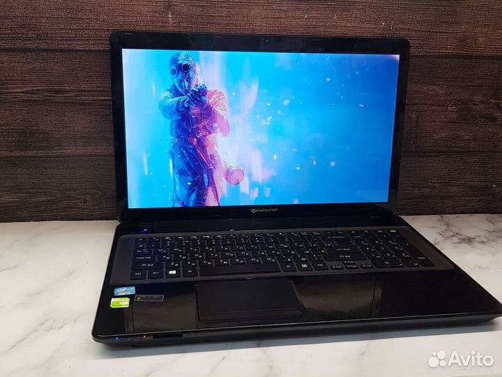 Игровой ноутбук i5 8Gb Nvidia 710M Ssd 17