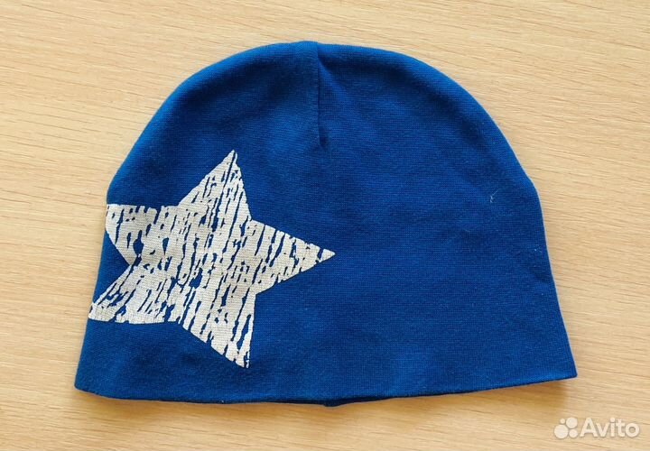 Шапка р.48-50 со звездой демисезон