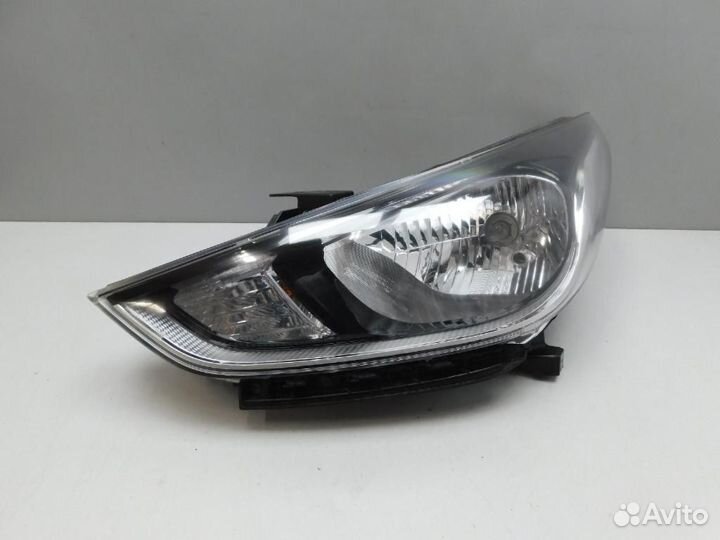 Фара левая Hyundai Solaris