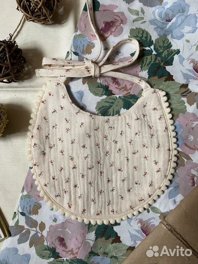 Слюнявчик нагрудник