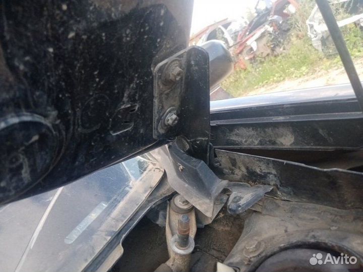 Петля капота Renault Megane 2