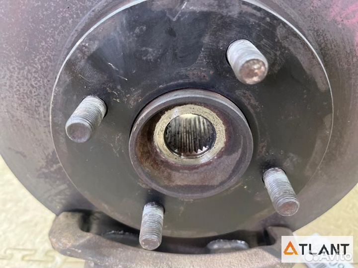 Ступица передняя правая nissan note