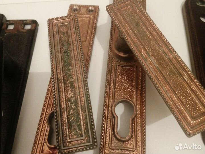 Дверная ручка