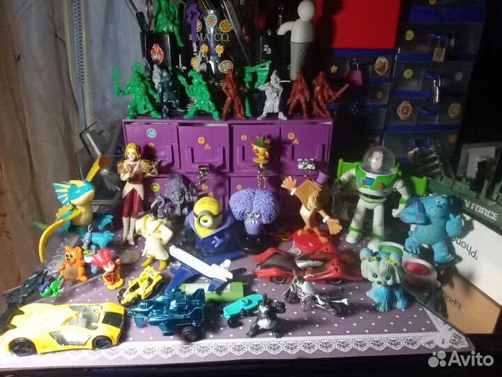 Киндр сюрприз, игрушки