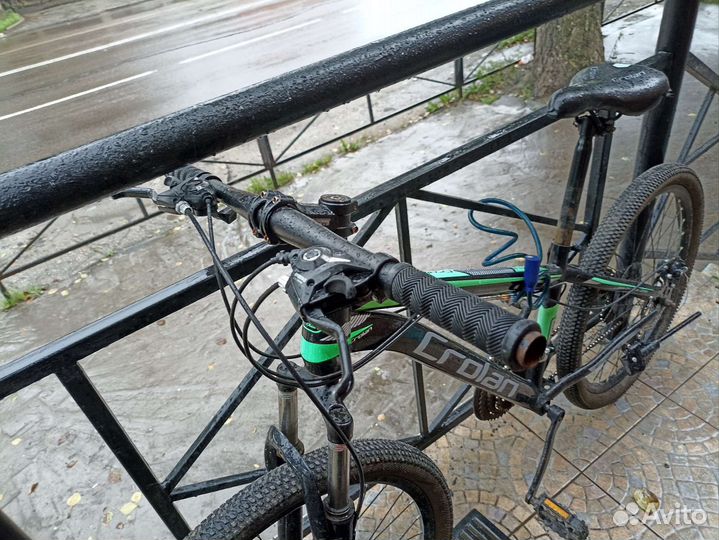 Велосипед спортивный колёса 26