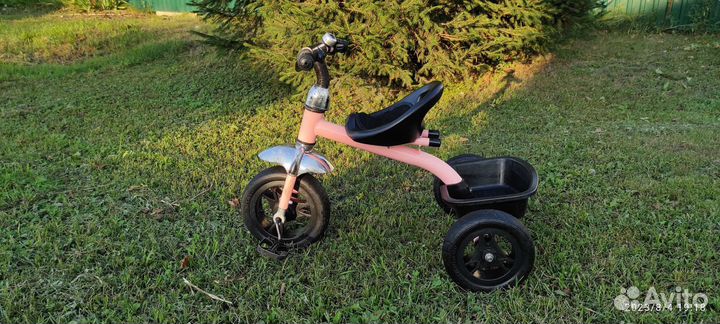 Детский трехколесный велосипед