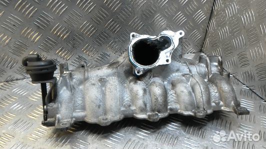 Впускной коллектор дизельный audi A4 B7 (93E13BI01