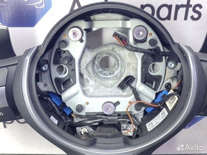 Оригинальный M руль на BMW X5 F15