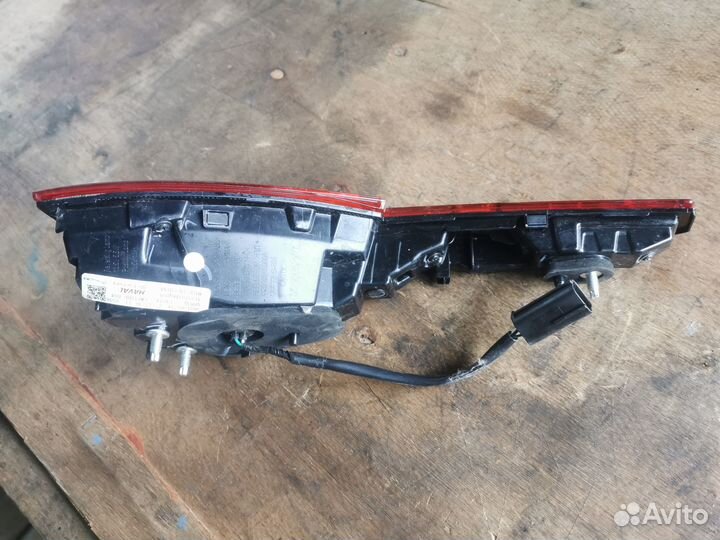 Фонарь внутренний левый LED Haval F7