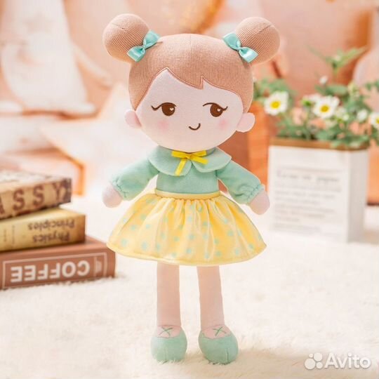 Кукла плюшевая