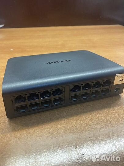 Коммутатор D-Link DES-1016A