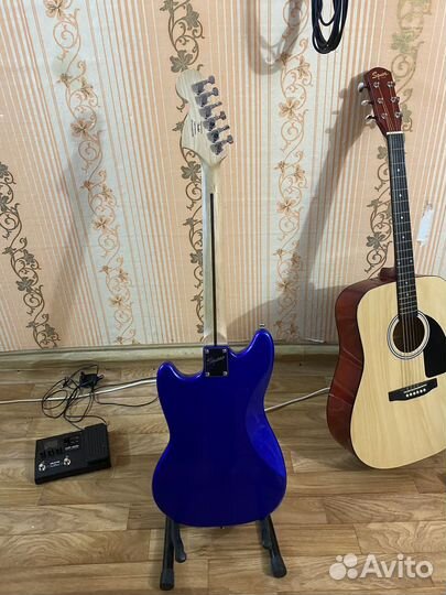 Fender squier mustang