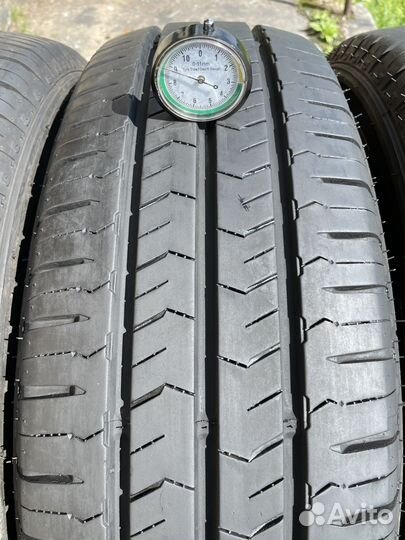 Nexen Roadian CT8 225/75 R16C