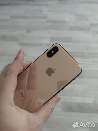 iPhone Xs, 64 ГБ