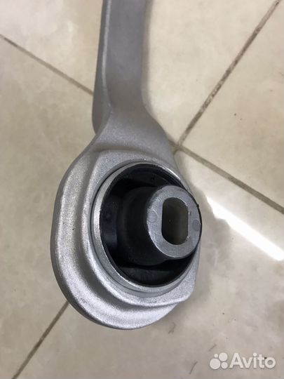 Передние рычаги новые мерседес 211
