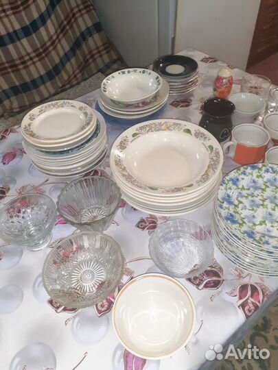 Посуда кружки,тарелки бу