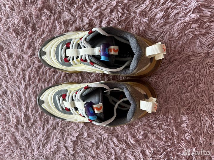 Кроссовки Nike