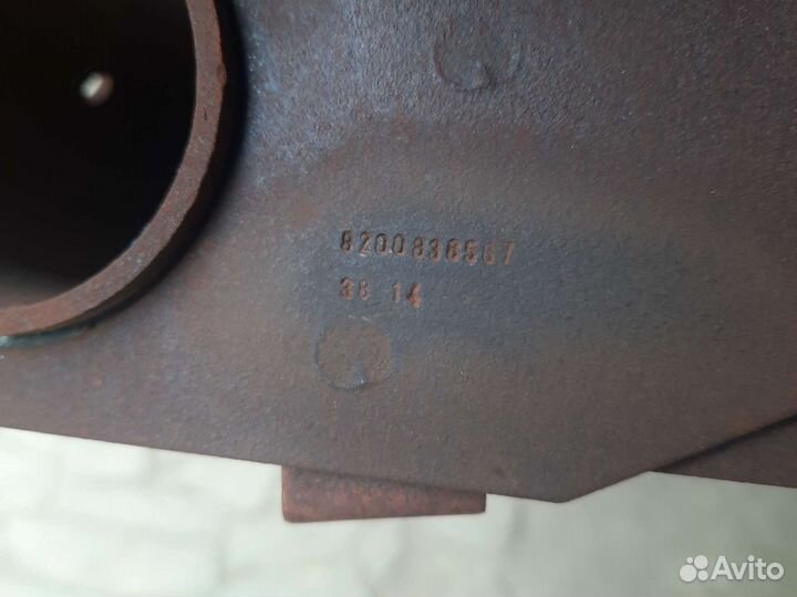 Усилитель торпедо Renault Duster 2010-2018