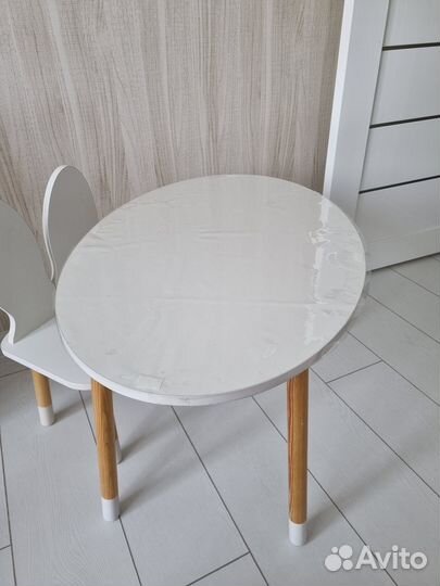 Детский столик и стульчик