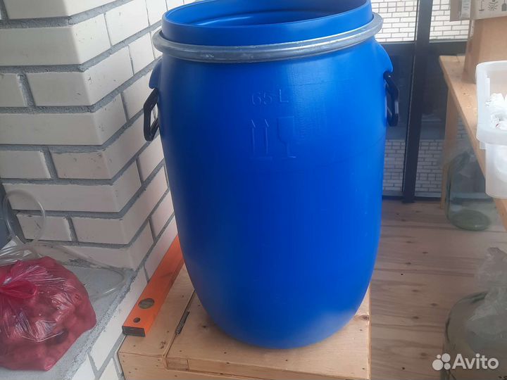 Бочка пластиковая 65 л