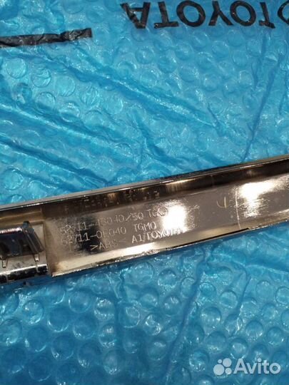 Молдинг решетки бампера Хайлендер 2 Оригинал