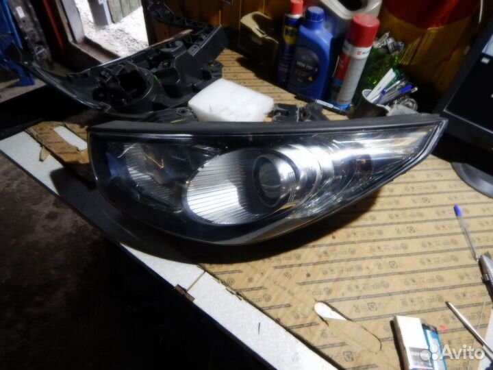 Фара левая Hyundai ix35