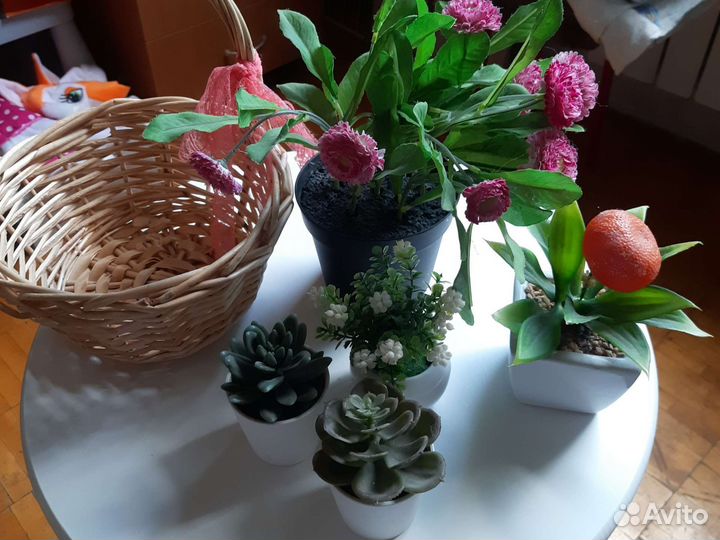 Искусственные цветы икея,корзинка в подарок