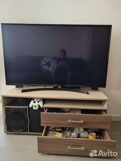 Тумба под телевизор