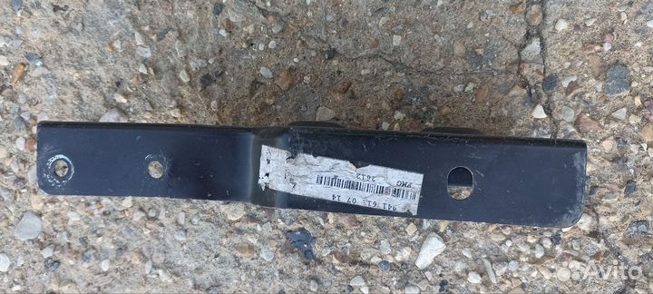 Кронштейн подножки MB 9416110714