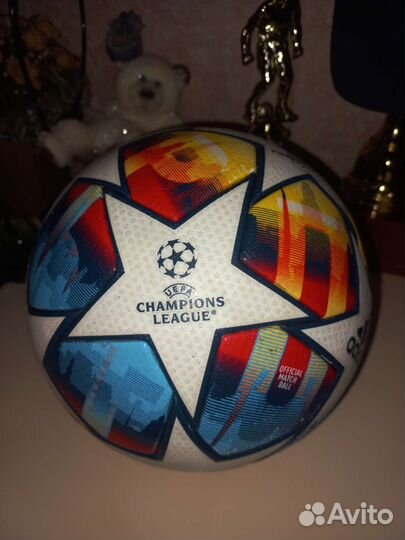 Футбольный мяч Adidas