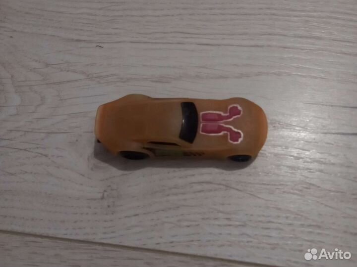 Машинка игрушачная