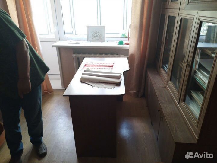 Кресла, диван, шкафы,гардероб, тумба