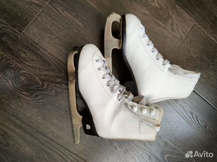 Коньки детские, размер 28