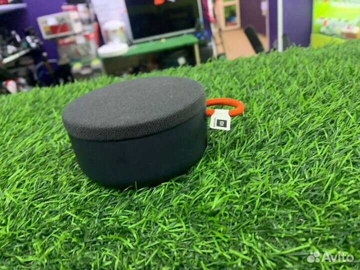 Колонка Xiaomi Mi Portable Bluetooth Speaker