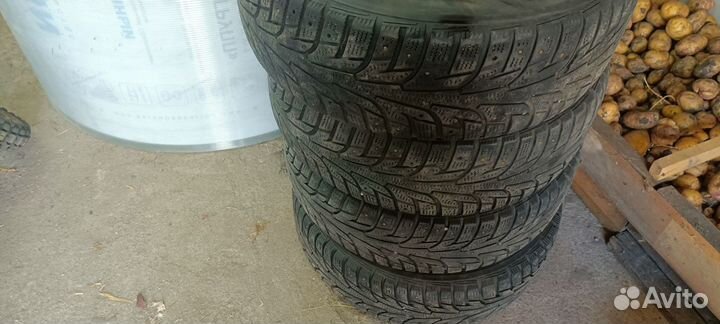 Hankook Winter I'Pike 195/65 R15