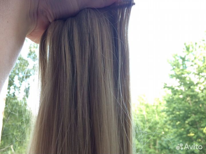 Волосы на заколках искусственные