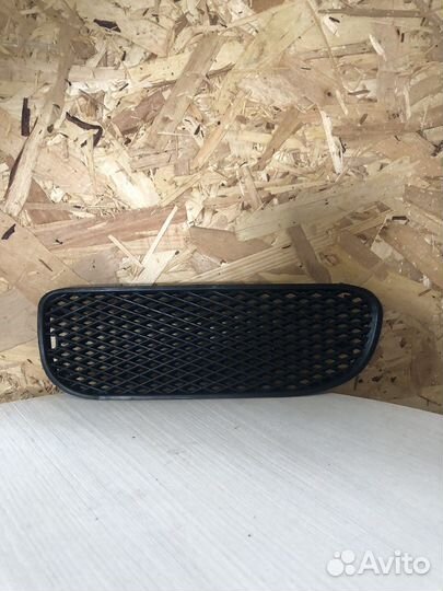 Решетка бампера левая Skoda Octavia Tour A4