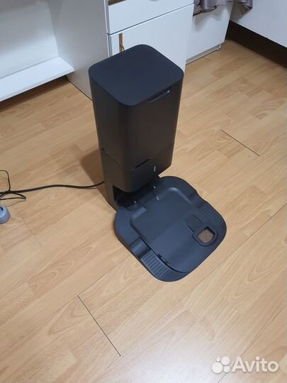 Робот-пылесос iRobot Roomba i7+