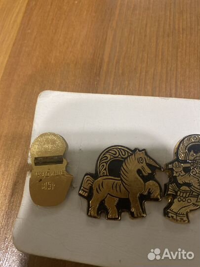 Значки, набор Павловские замки в наборе 6 шт