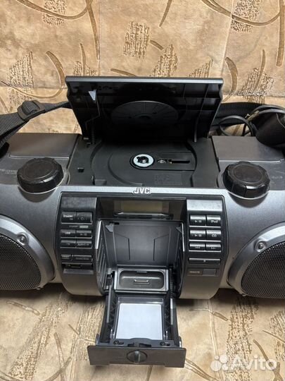 Музыкальный центр JVC RV-NB70B