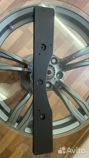 Накладка под номерной знак toyota camry 5211433280