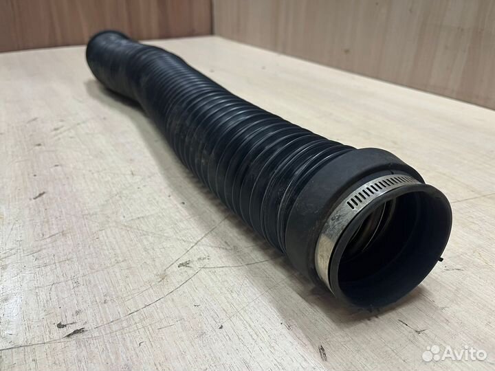 Патрубок воздуховод Skoda octavia a4