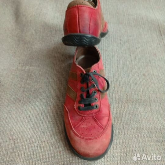 Босоножки женские кожа 39 размер, красовки