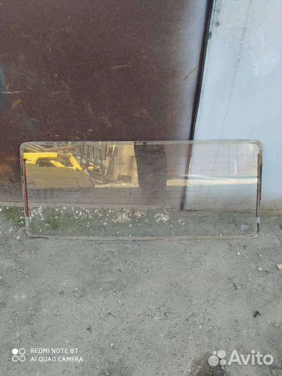 Заднее стекло ваз 2104