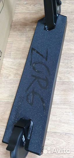 Трюковой самокат tech team zorg