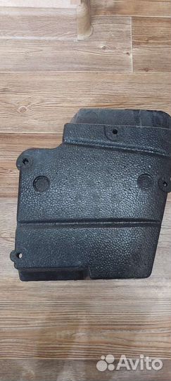 Вставка обивки передней двери