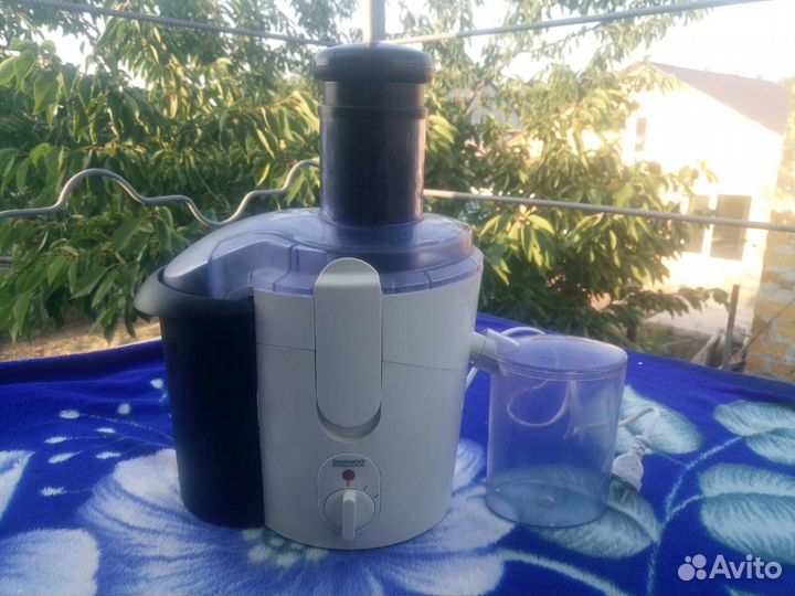 Соковыжималка автоматическая