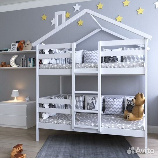 Двухъярусная кровать из массива